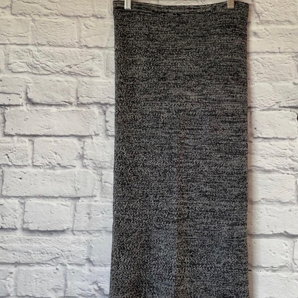 ALICE AND OLIVA PENCIL SKIRT - Picture 1 of 3